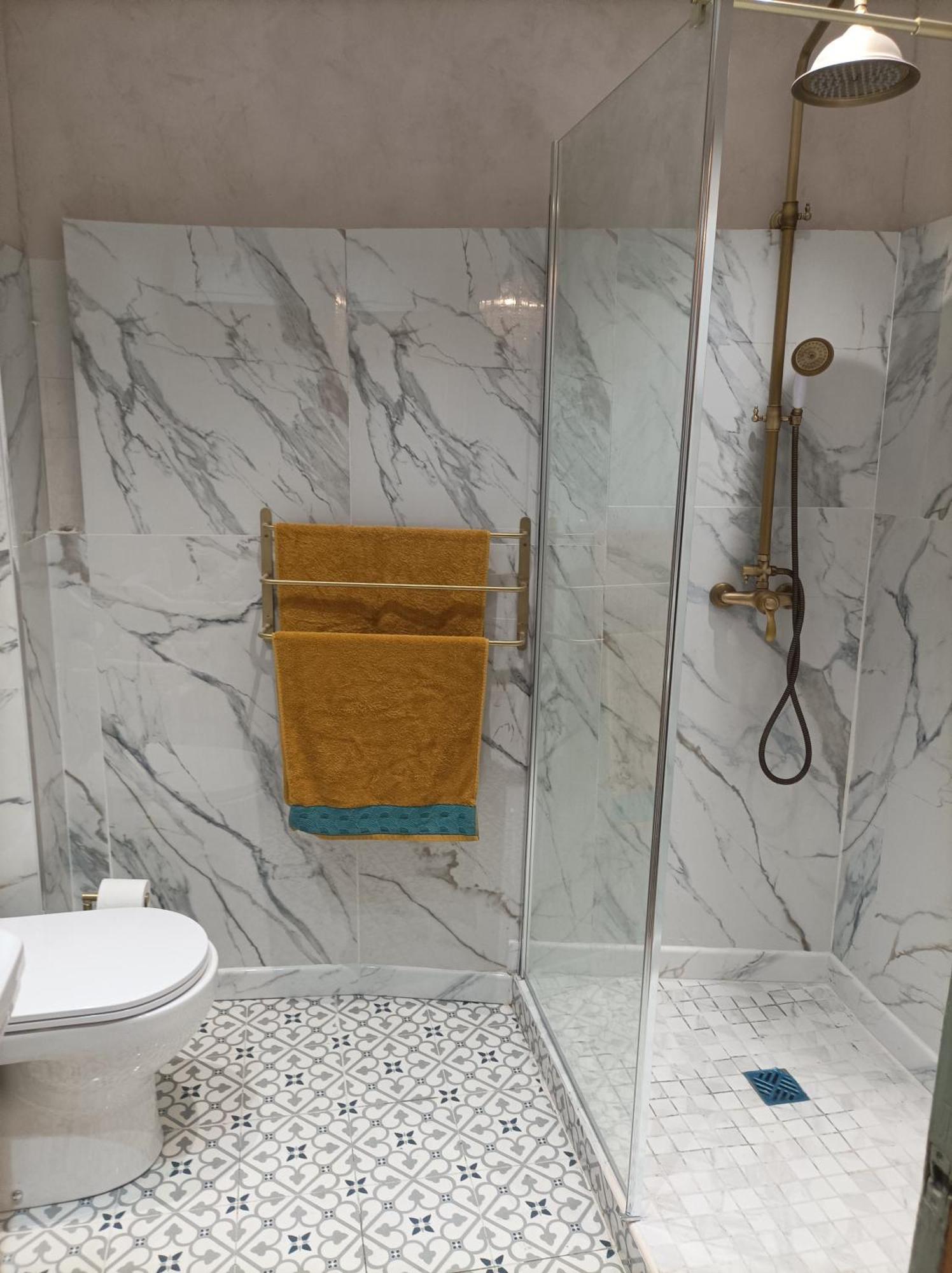 Maison Intra Muros, Terrasses Avec Vue Jaccuzzi Et Garage Awinion Zewnętrze zdjęcie